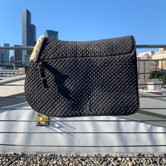 Schneider’s Dura-Tech Quilted Saddle Pad With Half-Back Synthetic Fleece Padding - Picture 1 of 10